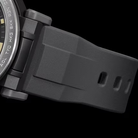 EUC Casio Pro Trek Tough Solar PRG-600 Watch (Black)